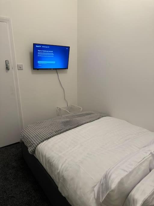 Room 2 • Double Bed In London King'S Cross Exterior photo